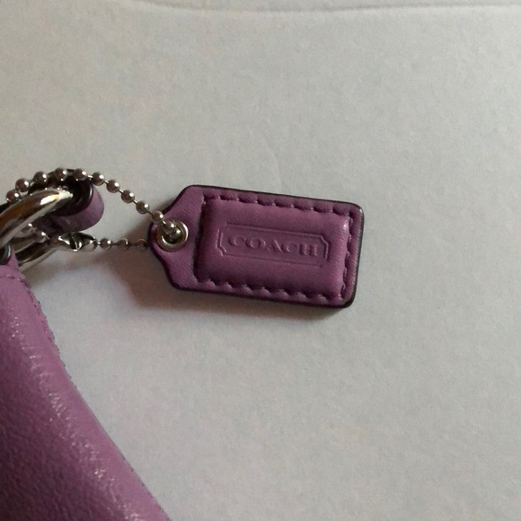 Authentic Coach Lavender Crossbody Leather - Picture 2 of 11